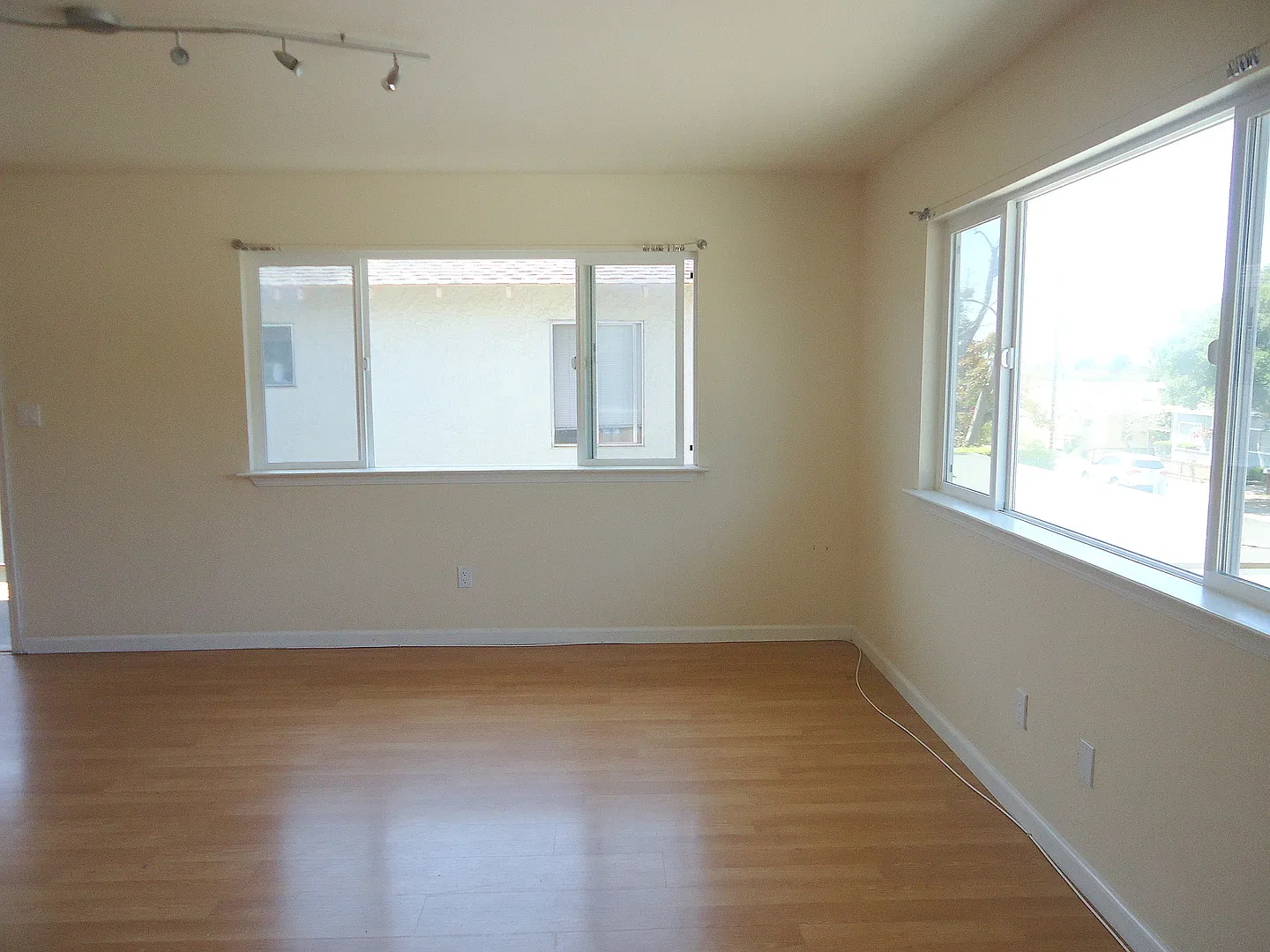 1735WHARF — Photo 4