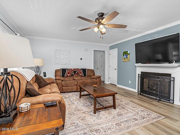 5th image of 103 Pueblo Drive