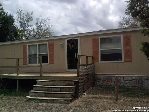 3rd image of 8272 Park Dr #37