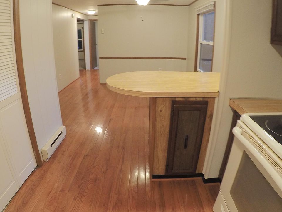 7505 Main St Sykesville MD Zillow