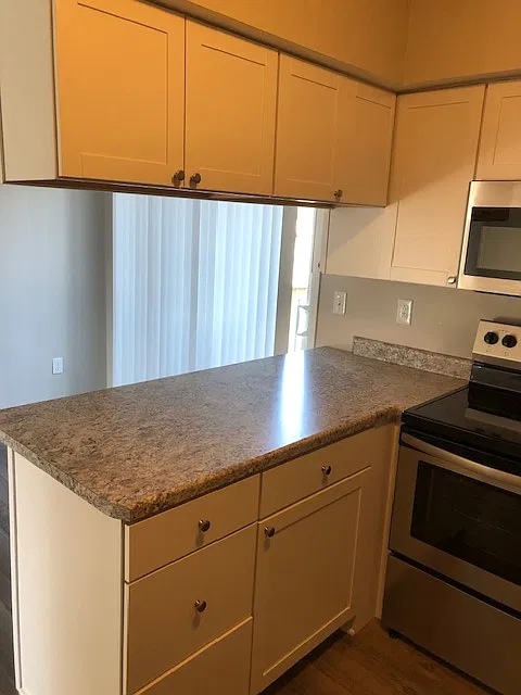 2 bed, 961 sqft, $1,100 — Photo 2
