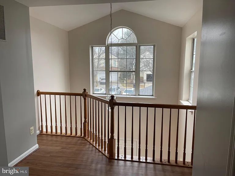 6 Marketree Ct — Photo 4