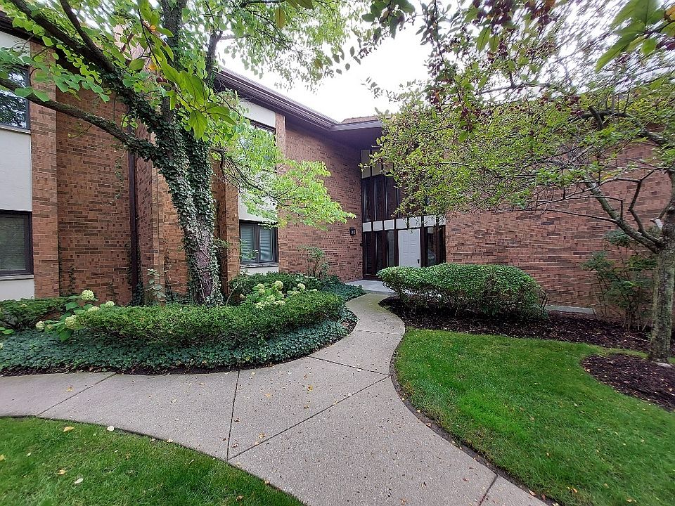 1st image of 1009 Deerfield Pl #1009