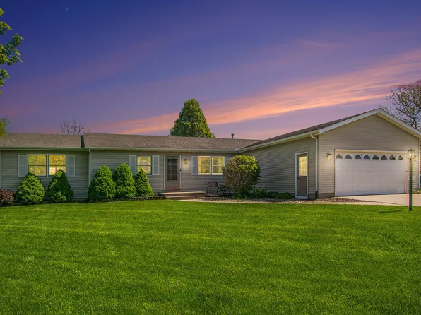 217 Kimrich Cir N, Valparaiso, IN 46385