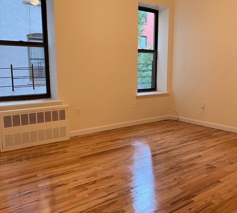 1st image of 213 W 111th St APT 8