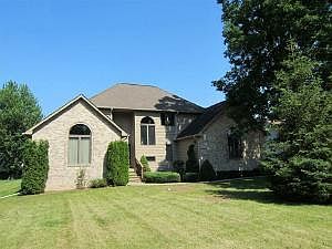 2nd image of 1017 Crystal Wood Dr