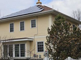 710 Orchard Pl, Fairfield, IA 52556