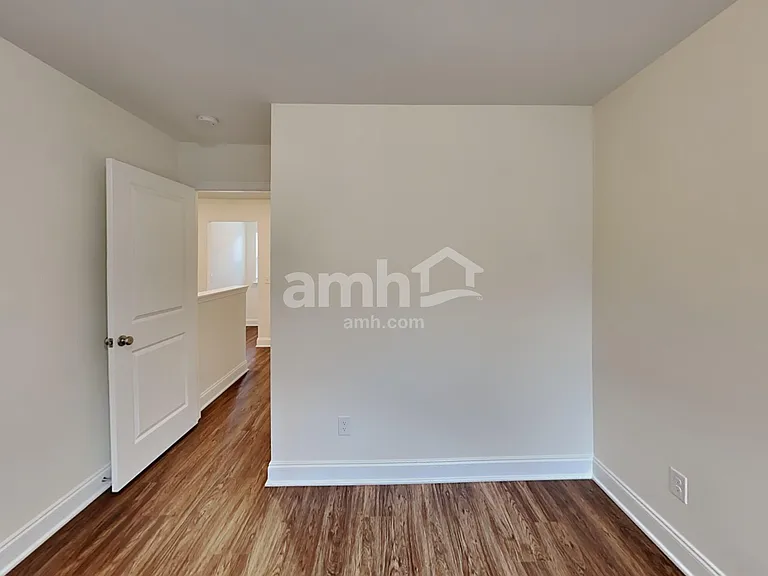 1127 Amberly Way — Photo 25