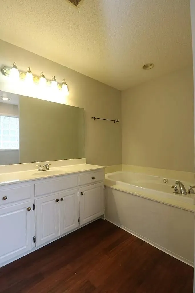 Thistle Ct, Greenwood — Photo 4