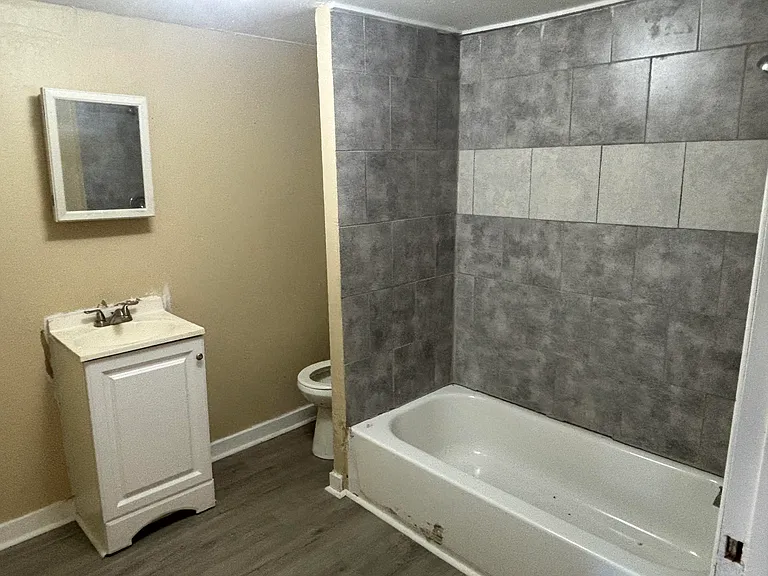 1723 Cedar St — Photo 10
