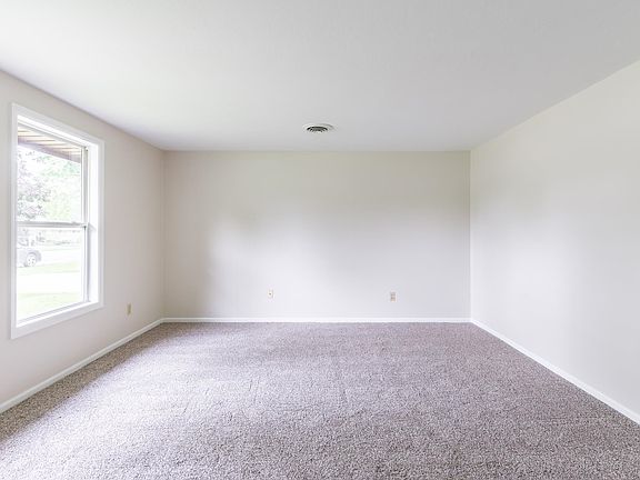 5th image of 3934 Wenonah Ln
