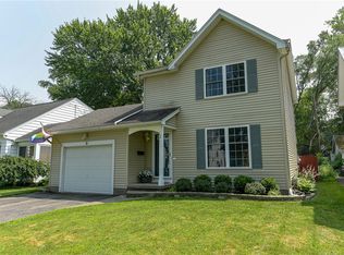 9 Burwell Rd, Rochester, NY 14617