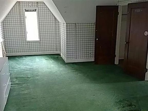 5th image of 354 Depew Ave