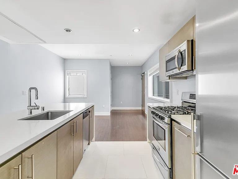1730 Sawtelle Blvd #208 — Photo 6