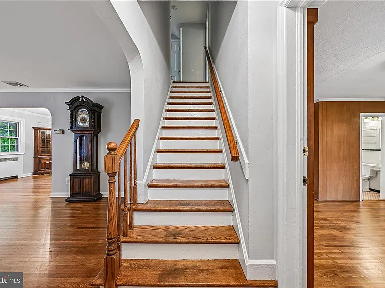 3201 Circle Hill Rd — Photo 5
