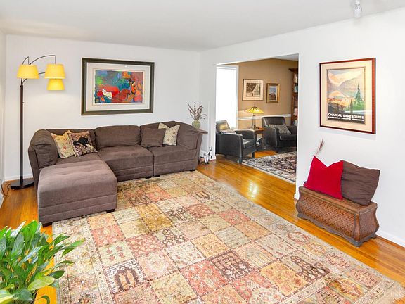 5th image of 151 Vermont Ave