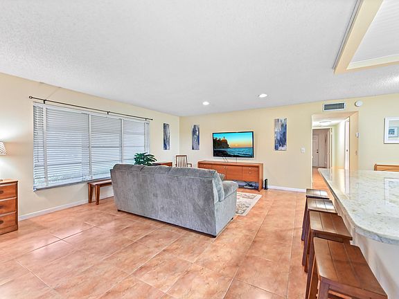 3rd image of 1060 North Drive #A