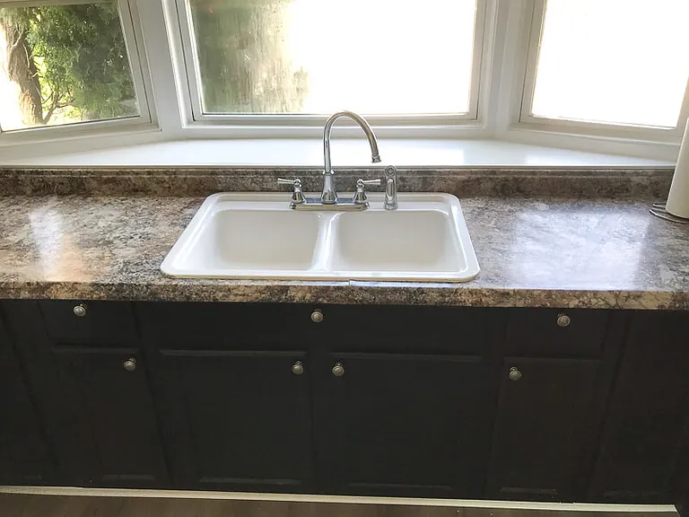 1154 W Barry Ln — Photo 4