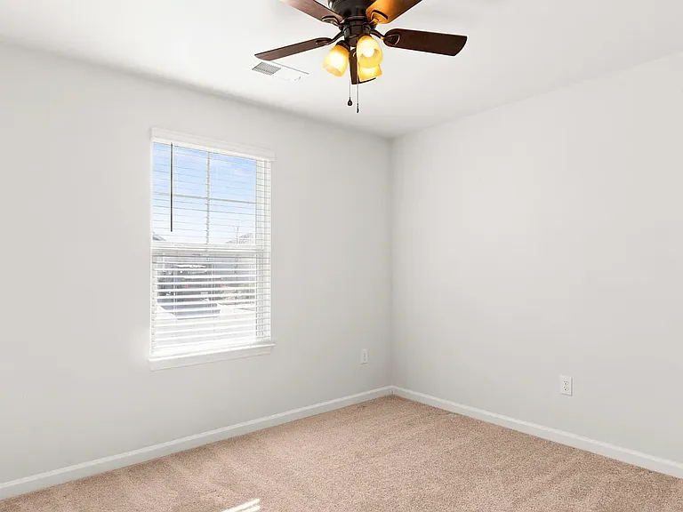 310 Kite Cir NE — Photo 13