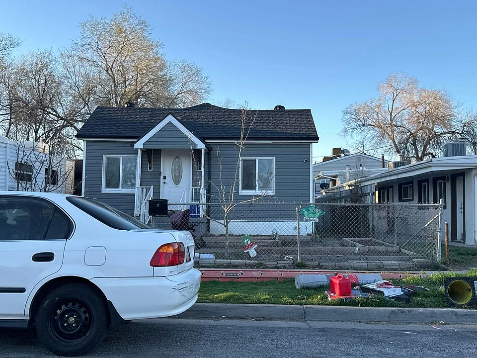 1st image of 1225 W Iola Ave