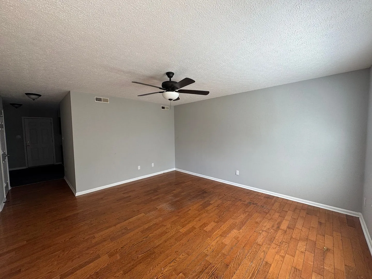 525 Lost Circle — Photo 2