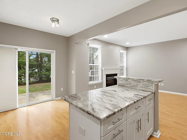 5 Manhattan Dr #63 — Photo 7