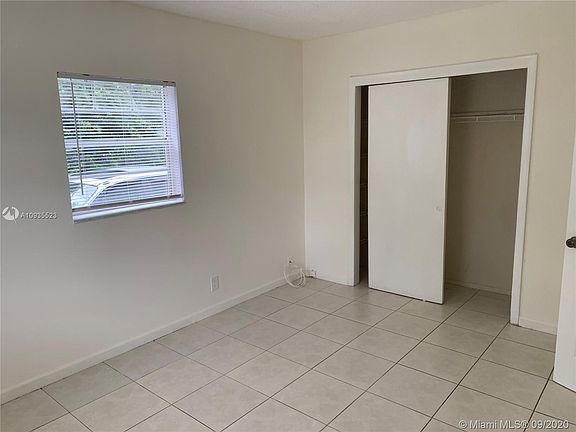 5th image of 4140 Woodside Dr APT 101