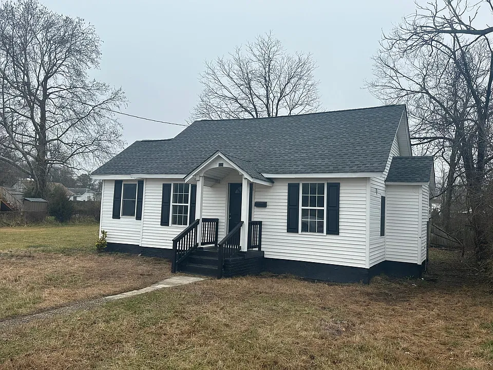 220 Buxton Ave
