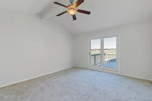 4402 Squaw Pass Ct — Photo 17