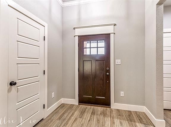 5th image of 7420 Country Pl S