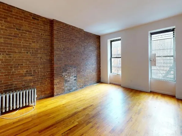 7 West 103rd Street image 1 of 4