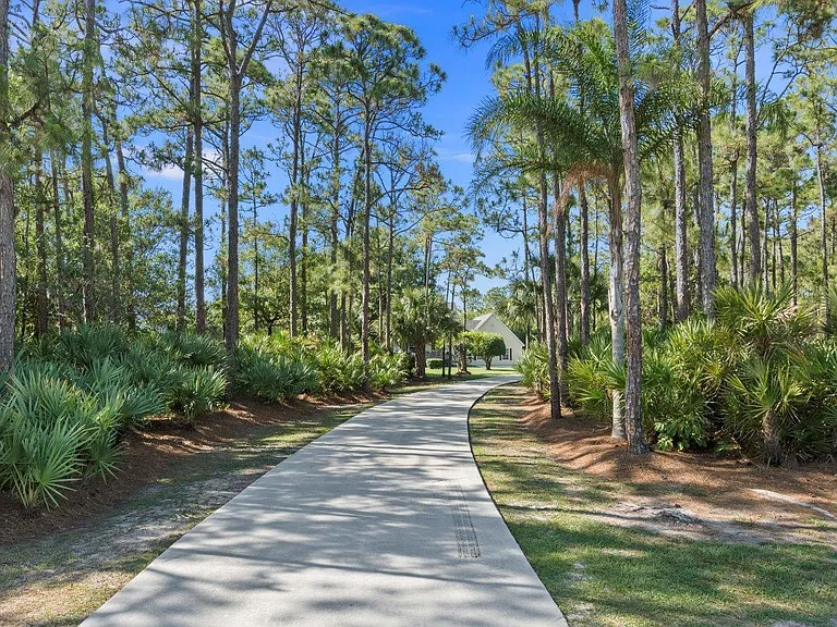 405 SE Salerno Rd — Photo 45