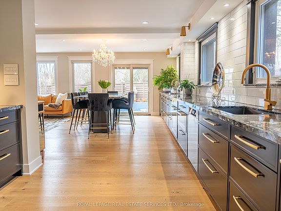 5th image of 781 Fletcher Valley Cres