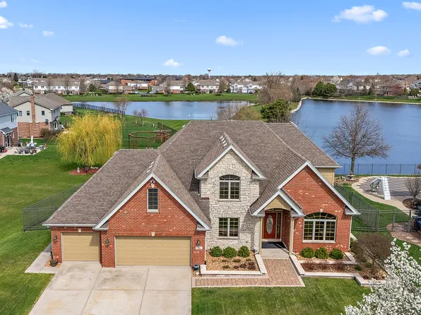 785 Stacey Dr, New Lenox, IL 60451