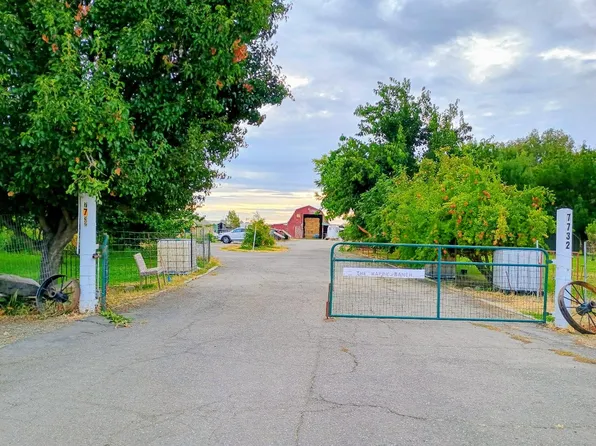 7732 Serpa Ln, Dixon, CA 95620