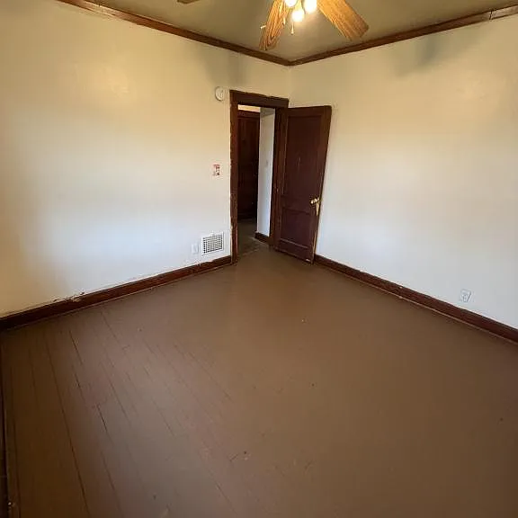 55 N Osborn Ave — Photo 13