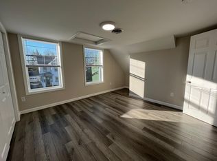 7 Walnut St, Rochester, NH 03867