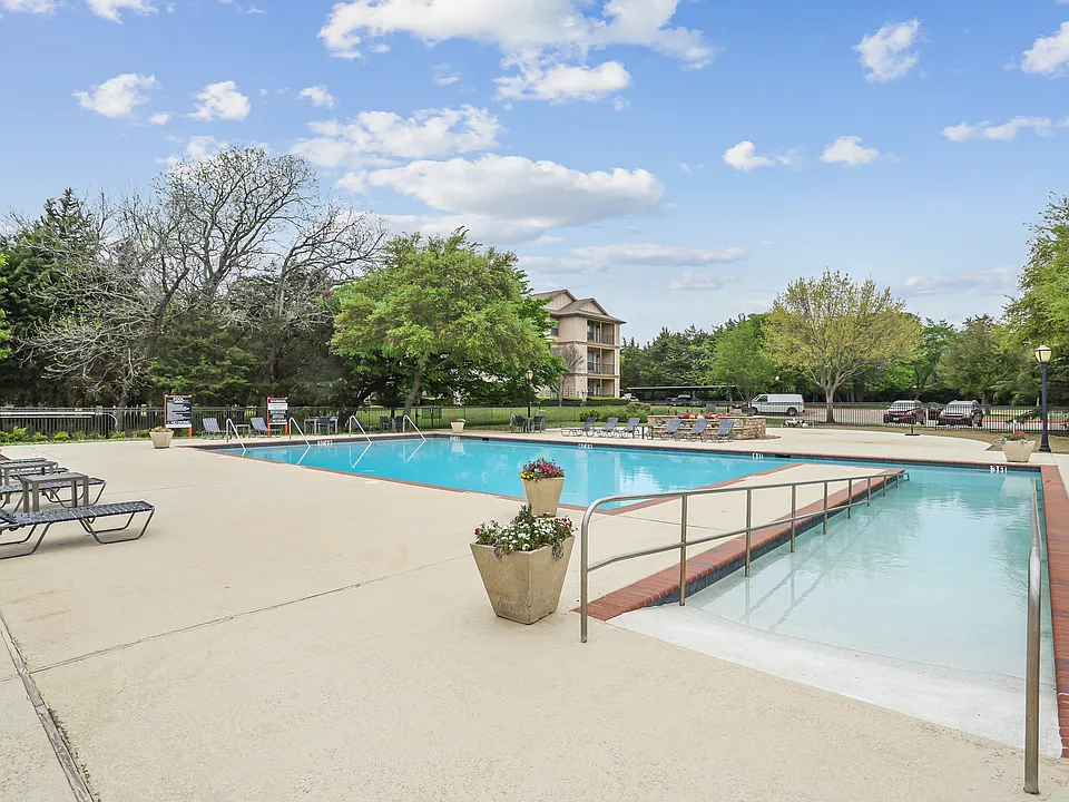 Nolen Grand Apartments