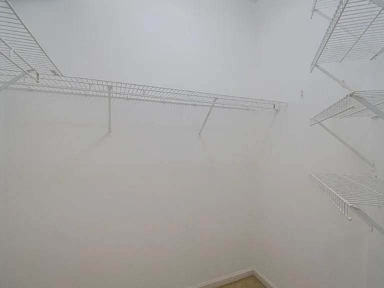 447 Enclave Pl — Photo 20