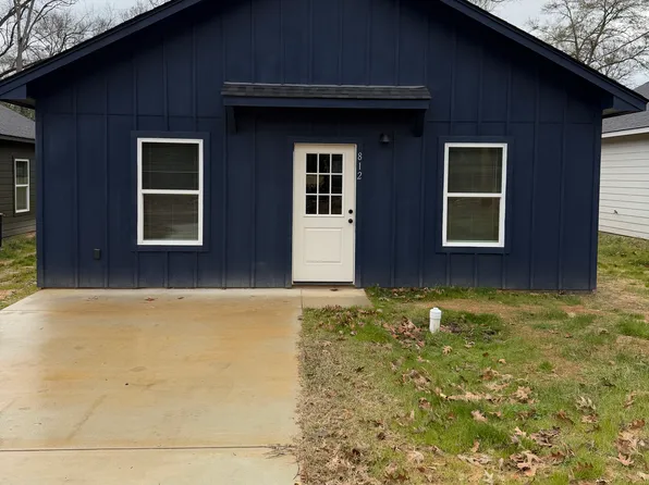 812 W Walnut St, Longview, TX 75601