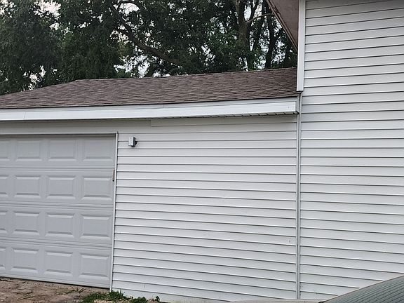 5th image of 905 N Somonauk Rd