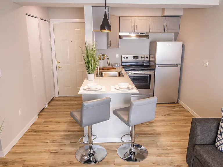 509 E White St #16 — Photo 5