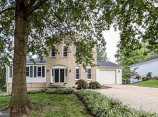 7912 Double Creek Ct, Springfield, VA 22153