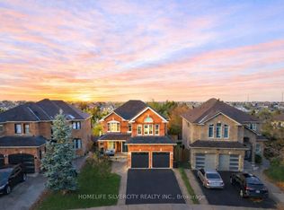 16 Coralreef Cres, Brampton, ON L6R 2H5