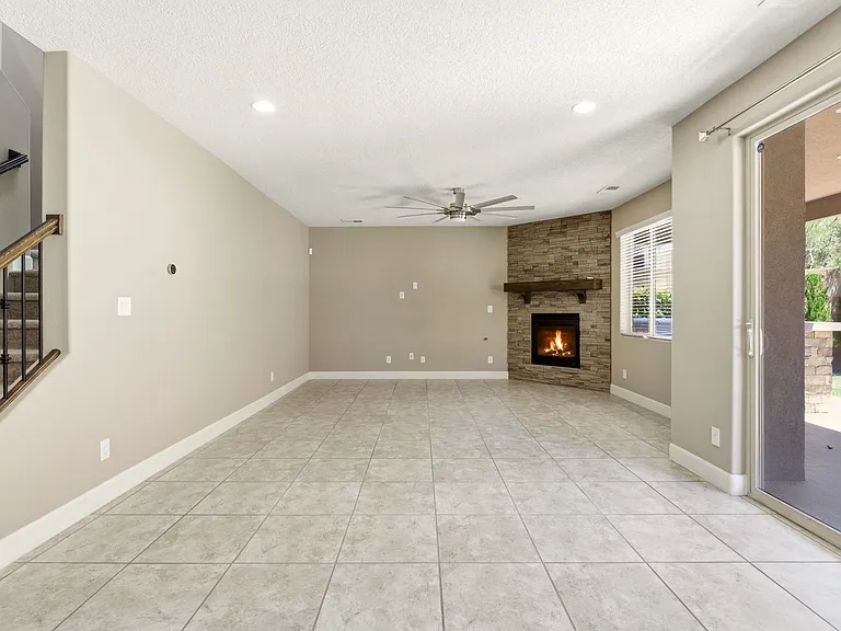 1504 Challedon Dr SE — Photo 21