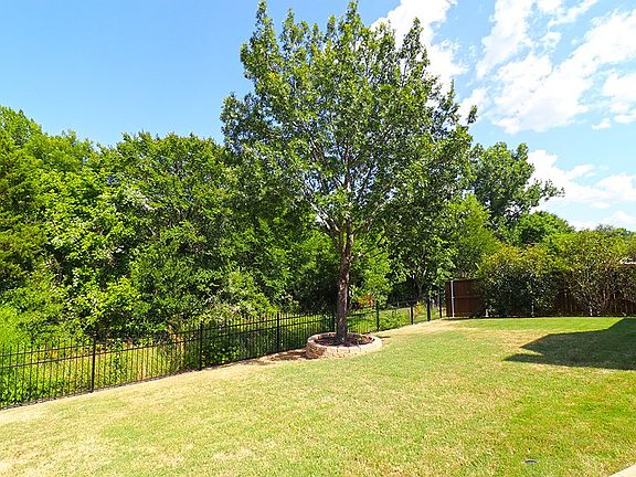 4th image of 8313 Bishop Pine Rd