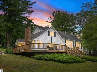 7167 Crystal Springs Rd, Bellaire, MI 49615