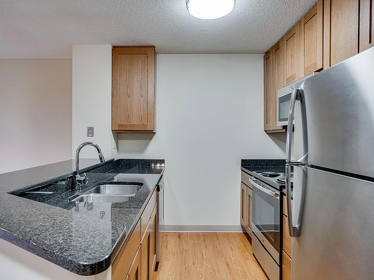 Laurel Village Apartments — Photo 57