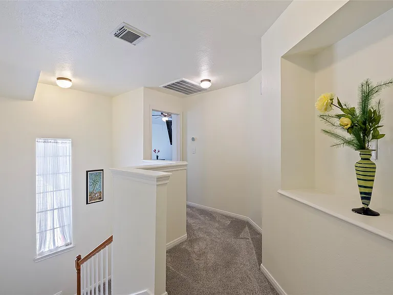 2060 Glencove Dr — Photo 16