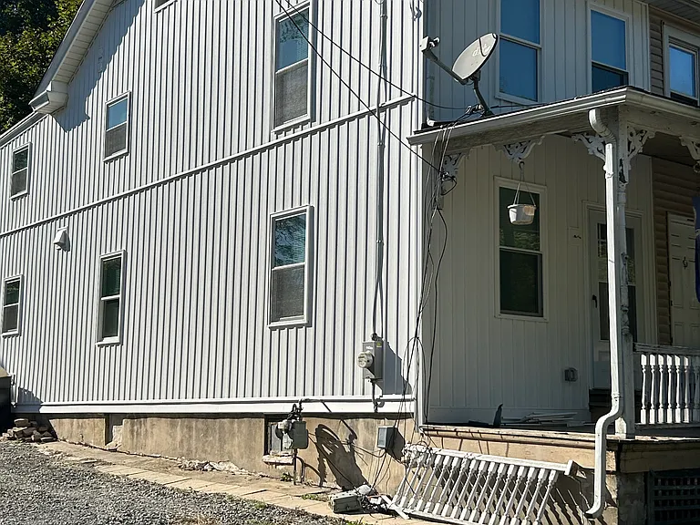 134 N Church St — Photo 17